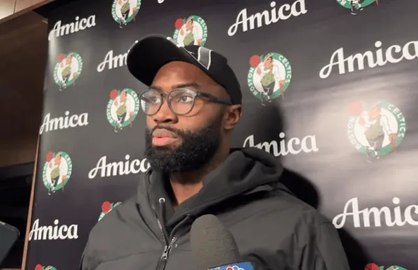 赏金女王模拟器-杰伦-布朗：怀特应该入选最佳防守阵容一阵，甚至当选DPOY